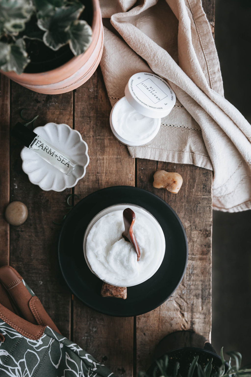 Farm + Sea Sugar Scrub - Grapefruit + Sea Salt