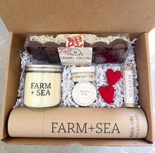 Load image into Gallery viewer, Special Edition Valentine's Day Gift Box
